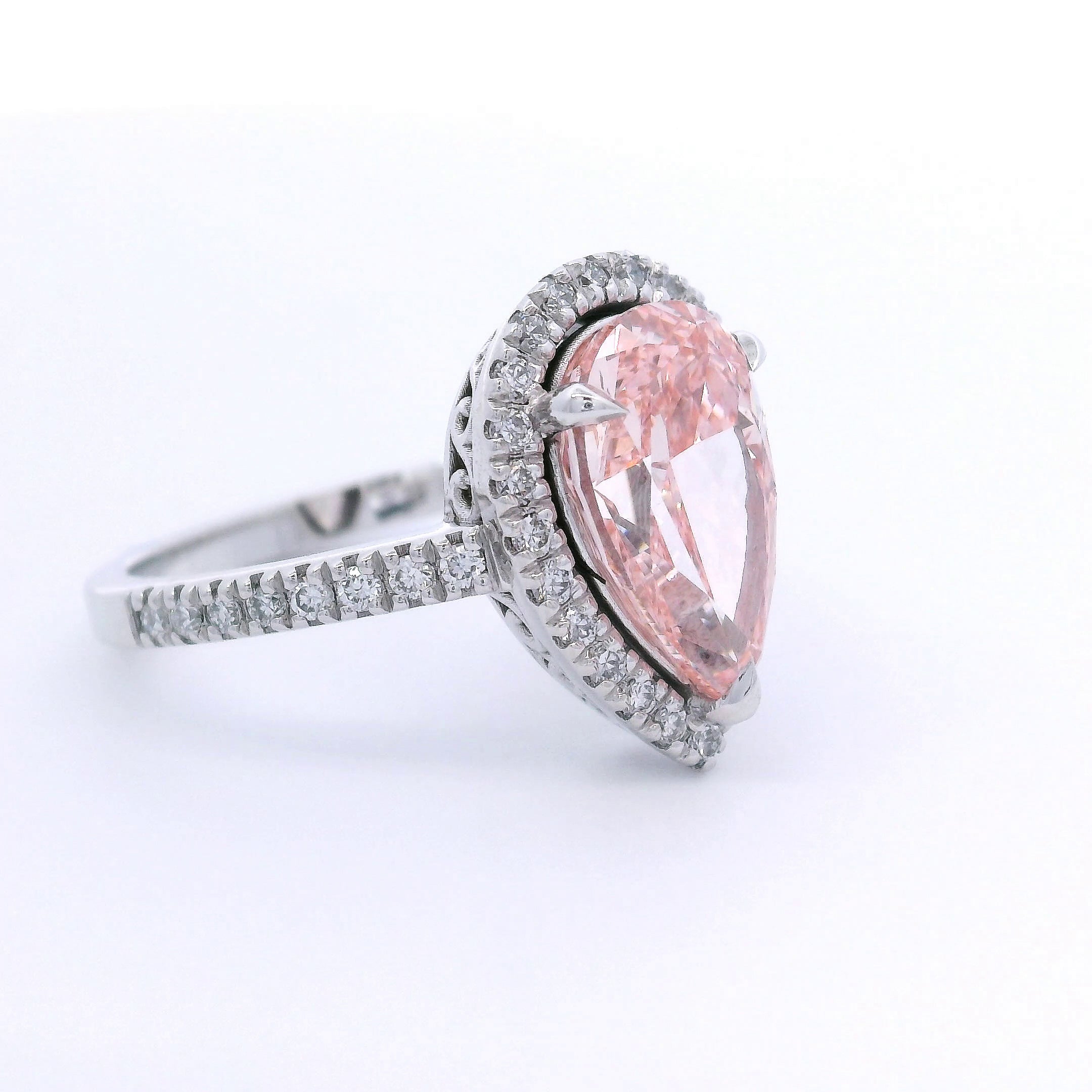 18k White Gold 3ct Fancy Vivid Pink Pear Shaped Lab-Grown Diamond Halo Ring