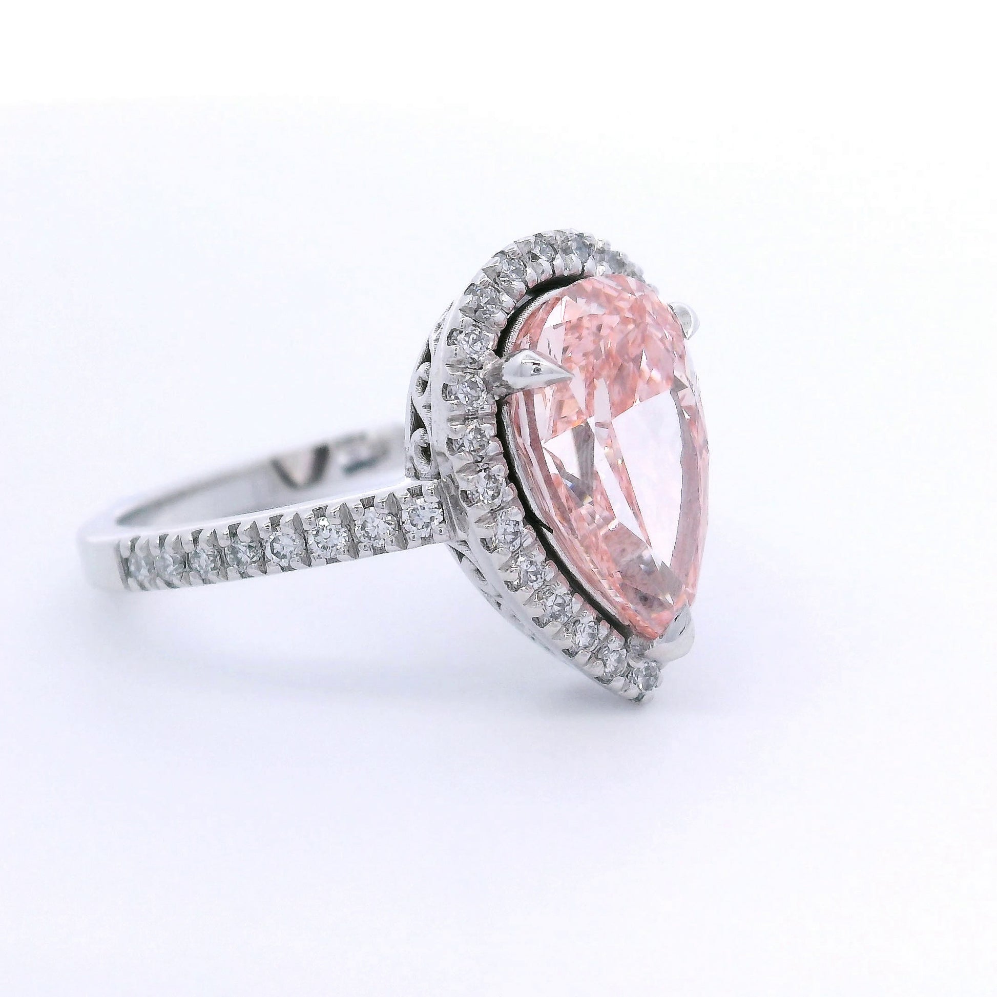 18k White Gold 3ct Fancy Vivid Pink Pear Shaped Lab-Grown Diamond Halo Ring