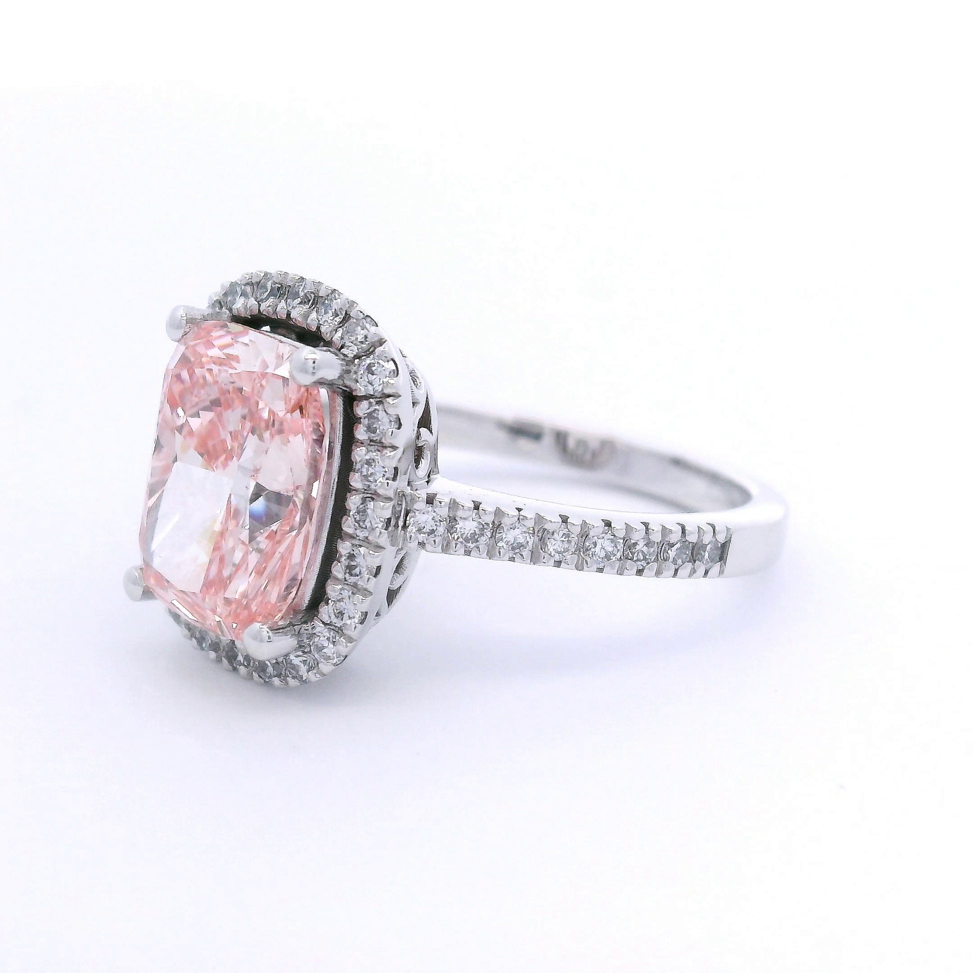 18k White Gold 3ct Fancy Vivid Pink Cushion Cut Lab-Grown Diamond Halo Ring