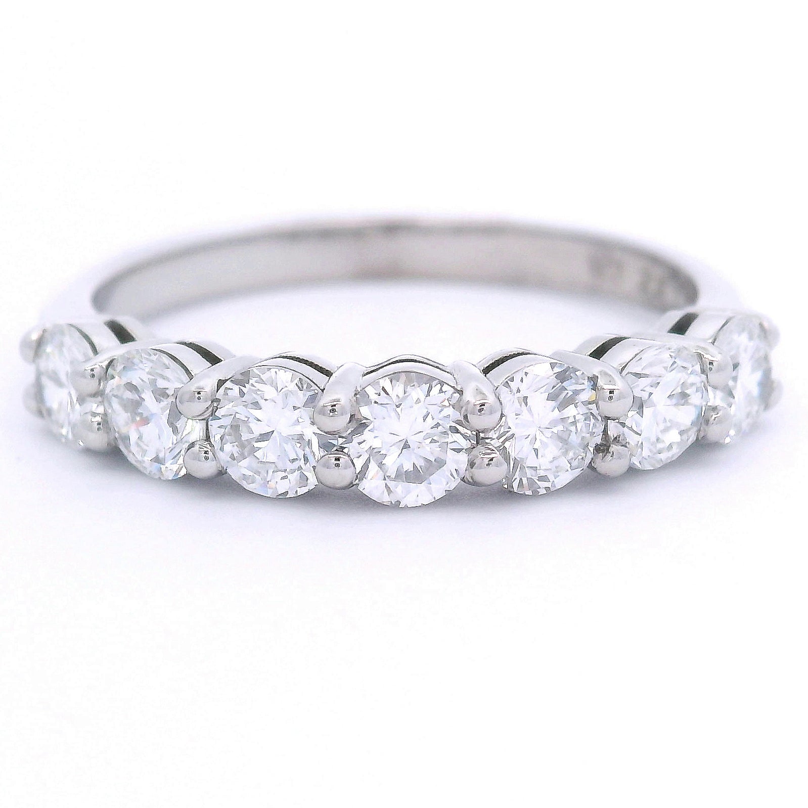 9k White Gold 1ct Lab-Grown Diamond Half Eternity Ring