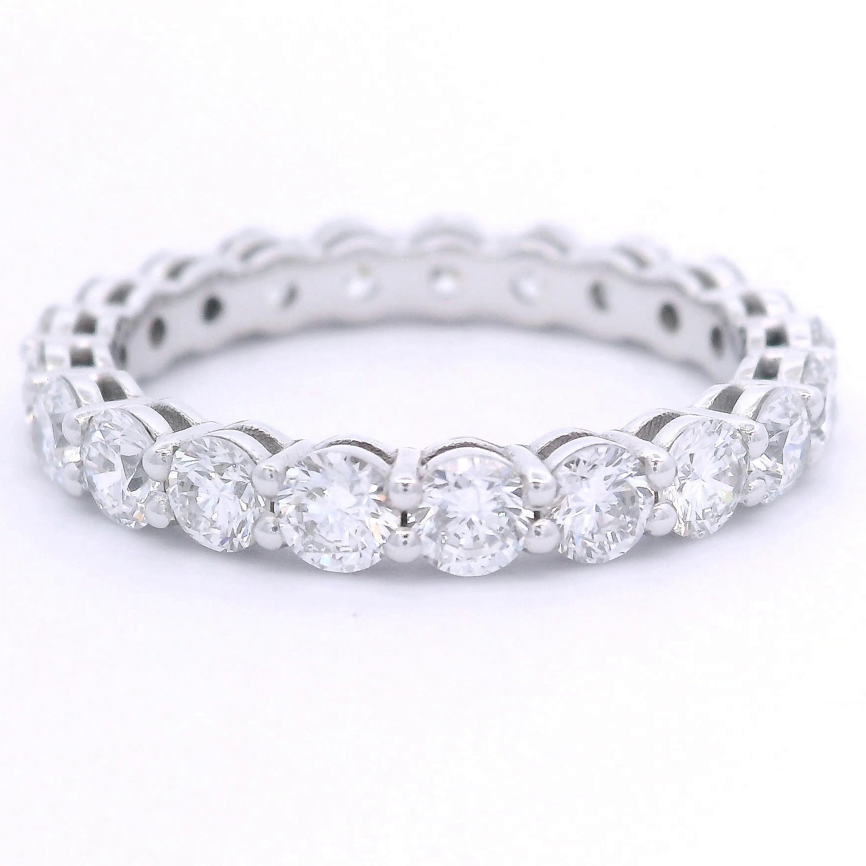 9k White Gold 2ct Lab-Grown Diamond Full Eternity Ring