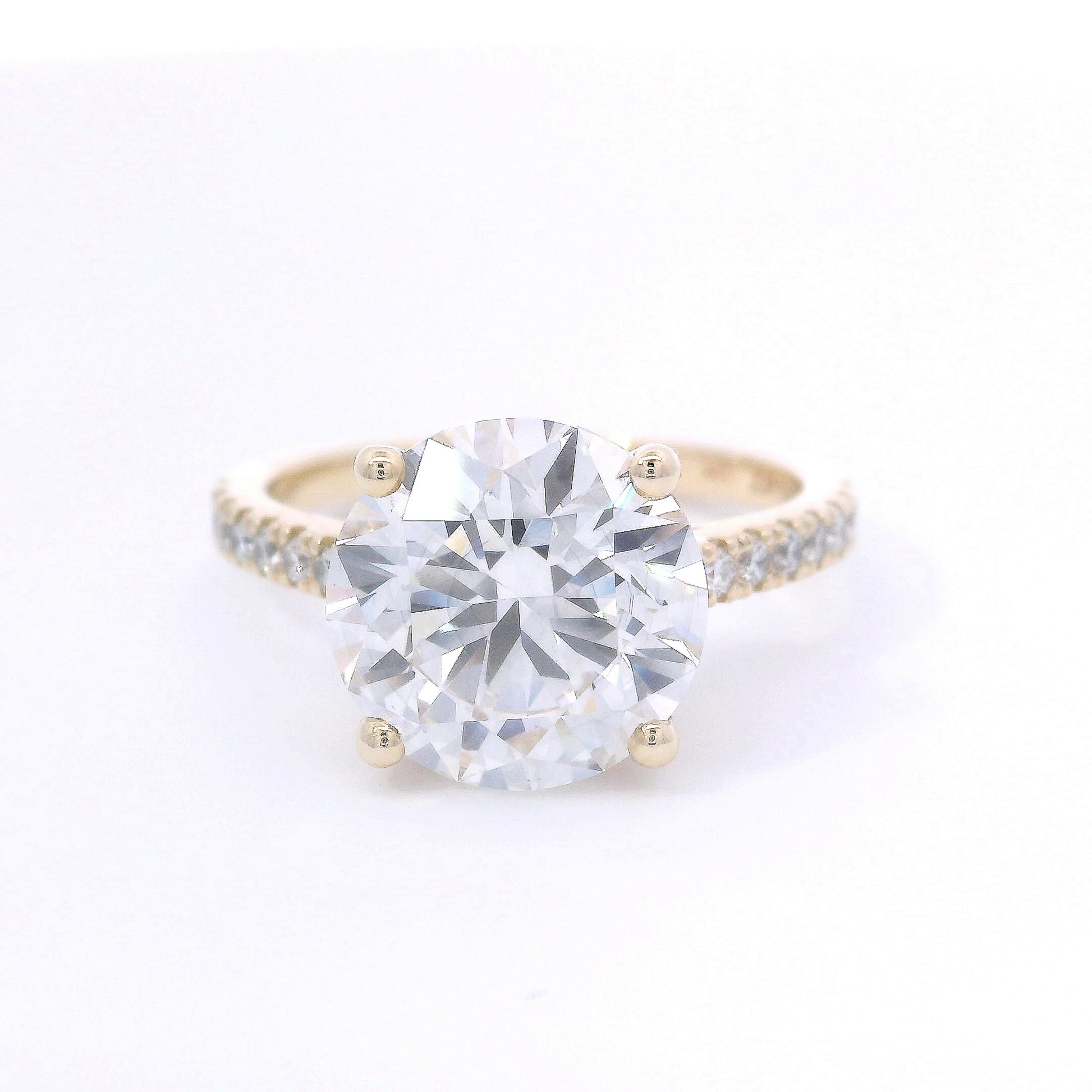 9k Yellow Gold 4ct Round Brilliant Cut Lab-Grown Diamond Solitaire with Diamond Band