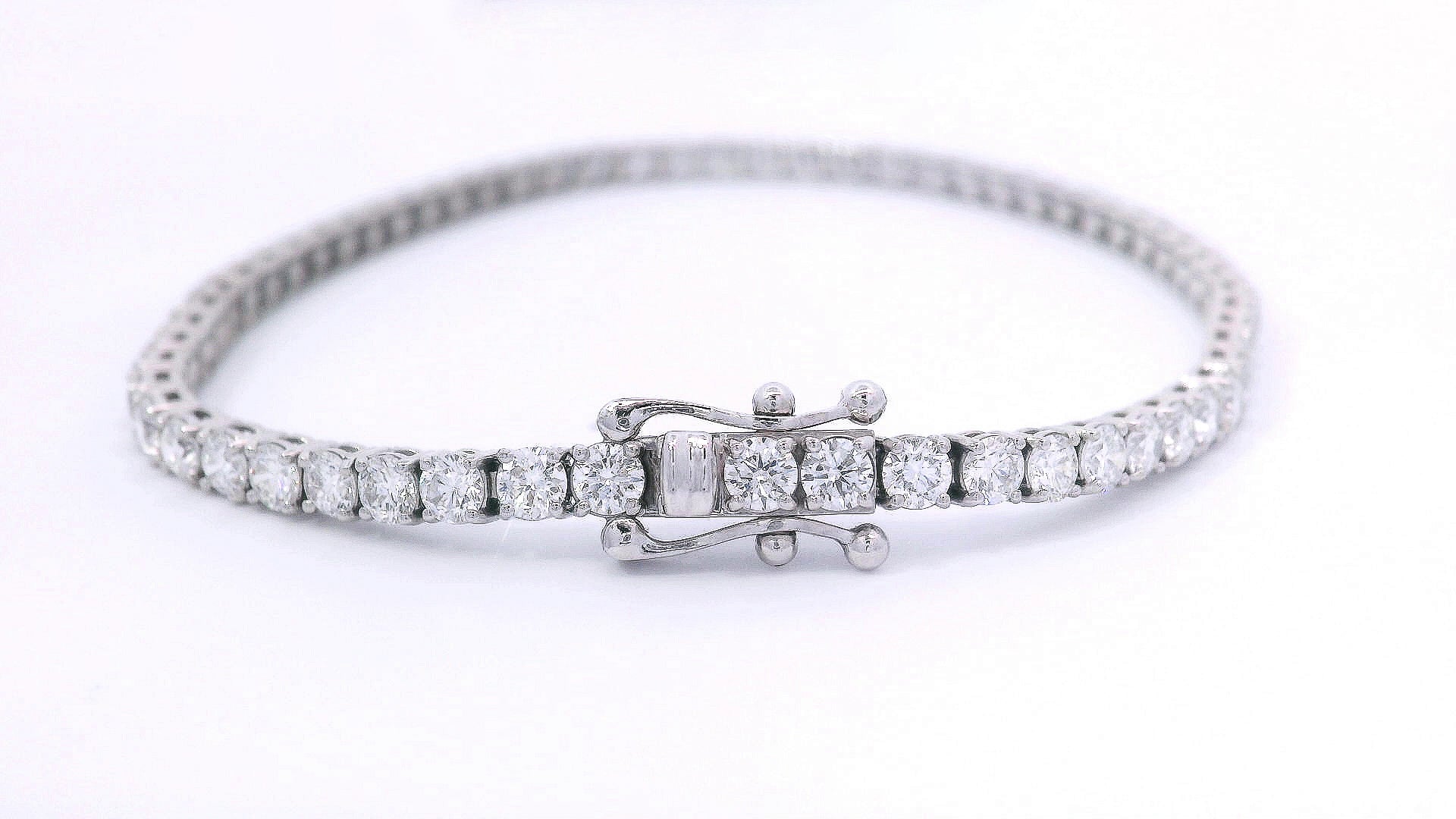 9k White Gold 5ct Lab-Grown Diamond Tennis Bracelet
