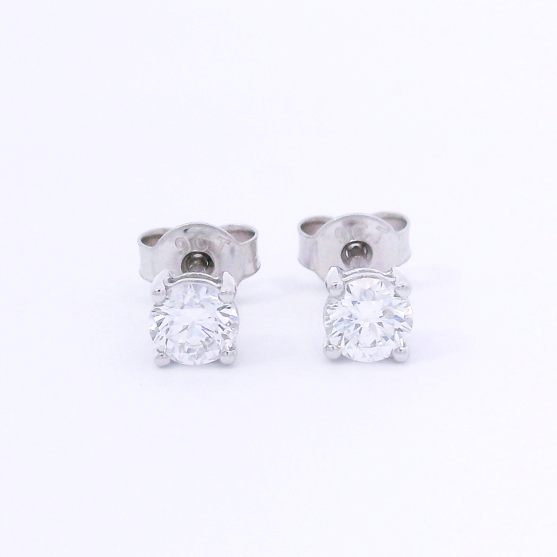 9k White Gold Round Brilliant Lab-Grown Diamond Studs