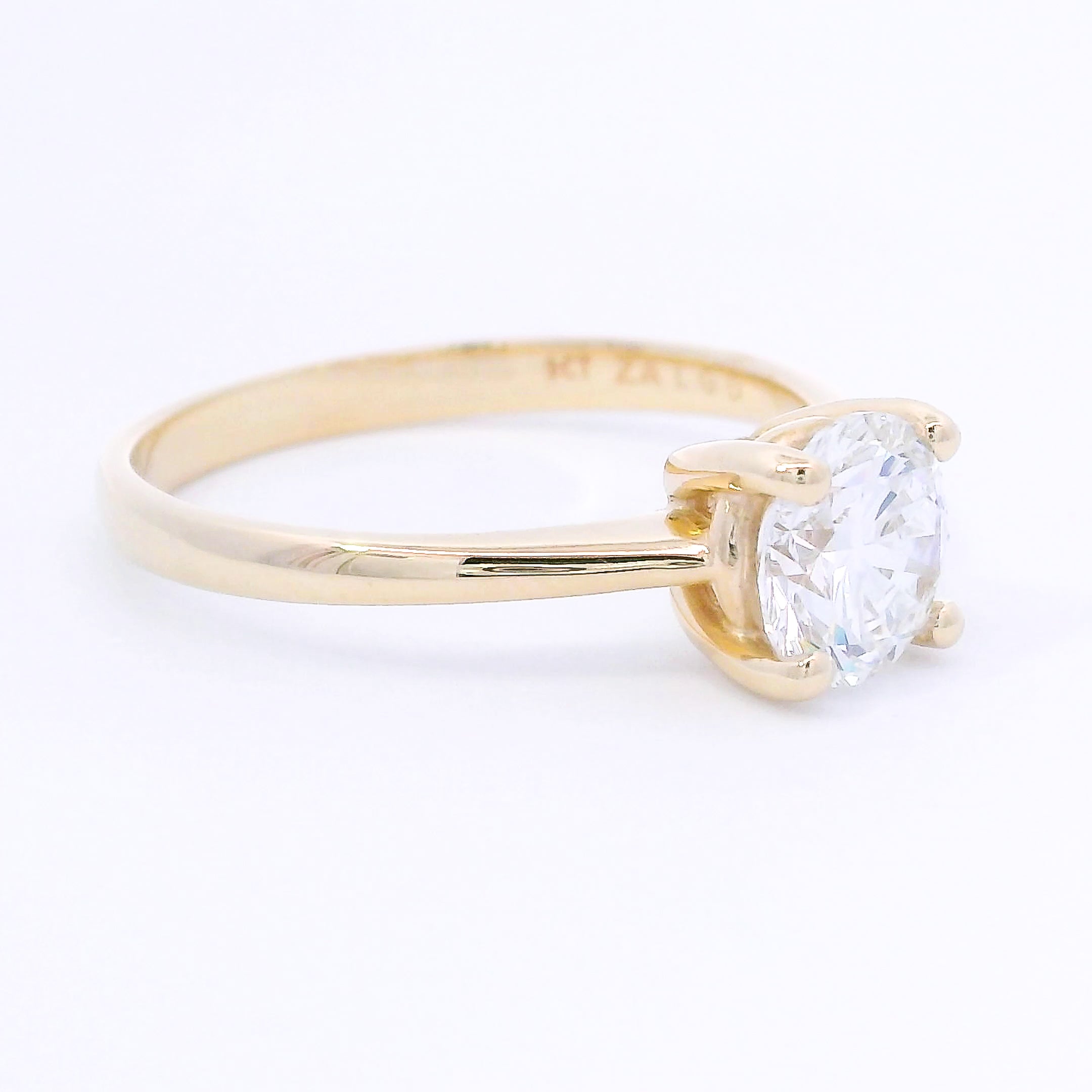9k Yellow Gold Round Brilliant Lab-Grown Solitaire Ring