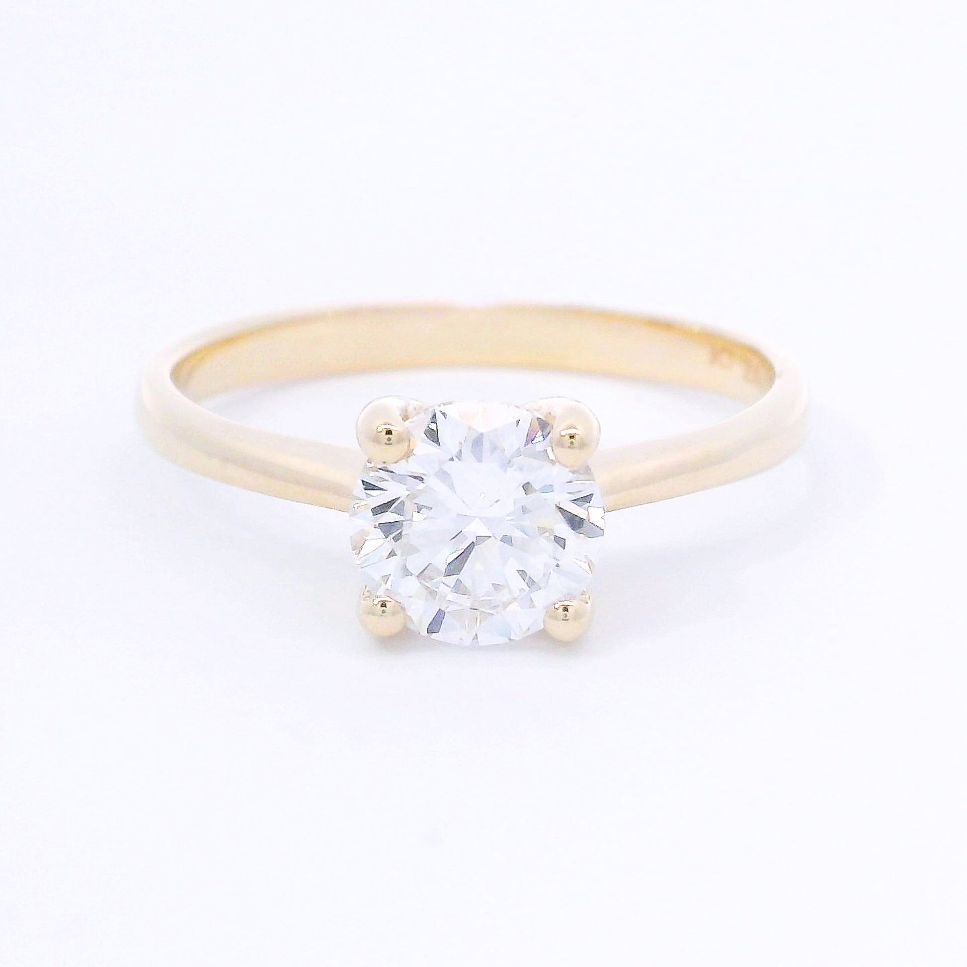 9k Yellow Gold Round Brilliant Lab-Grown Solitaire Ring