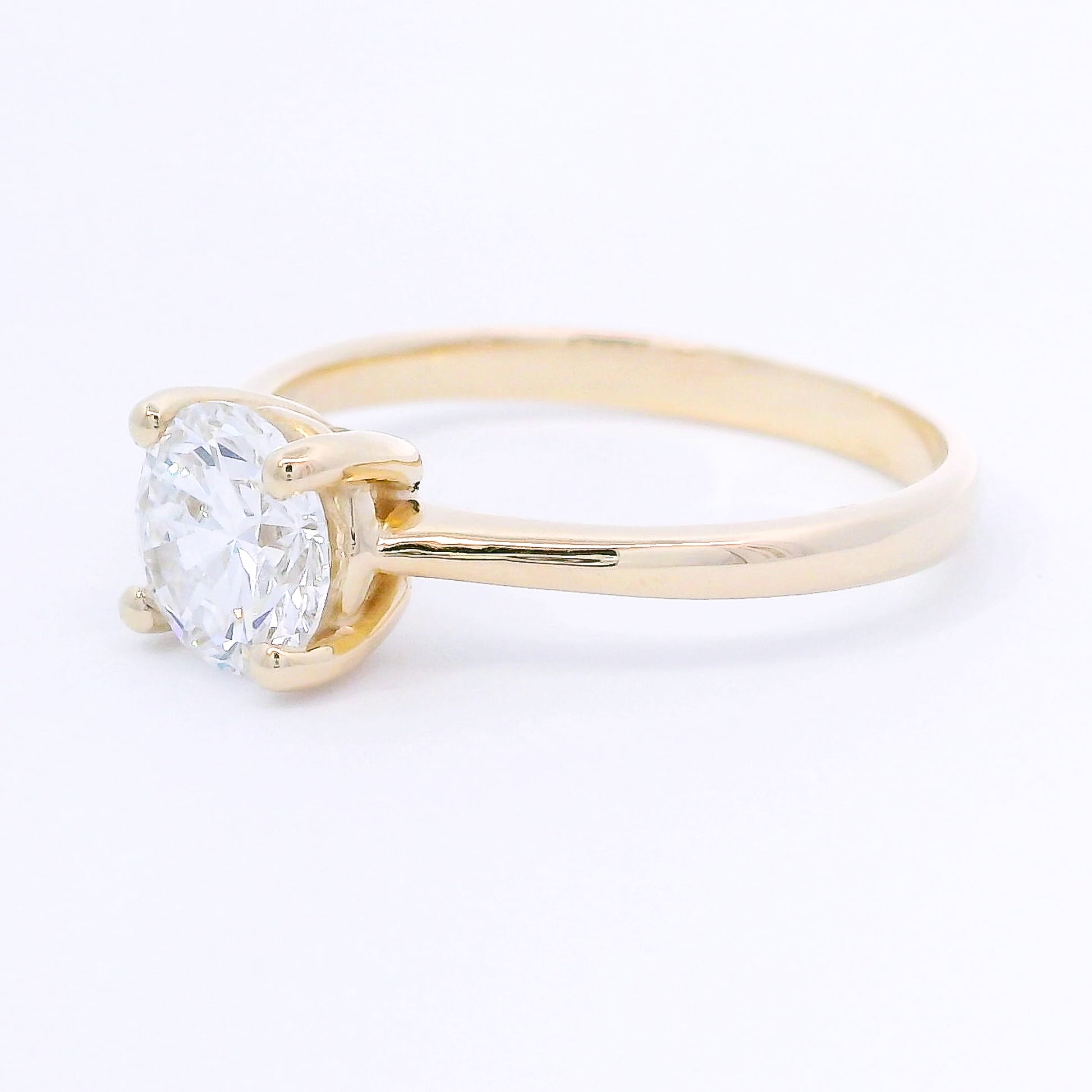 9k Yellow Gold Round Brilliant Lab-Grown Solitaire Ring