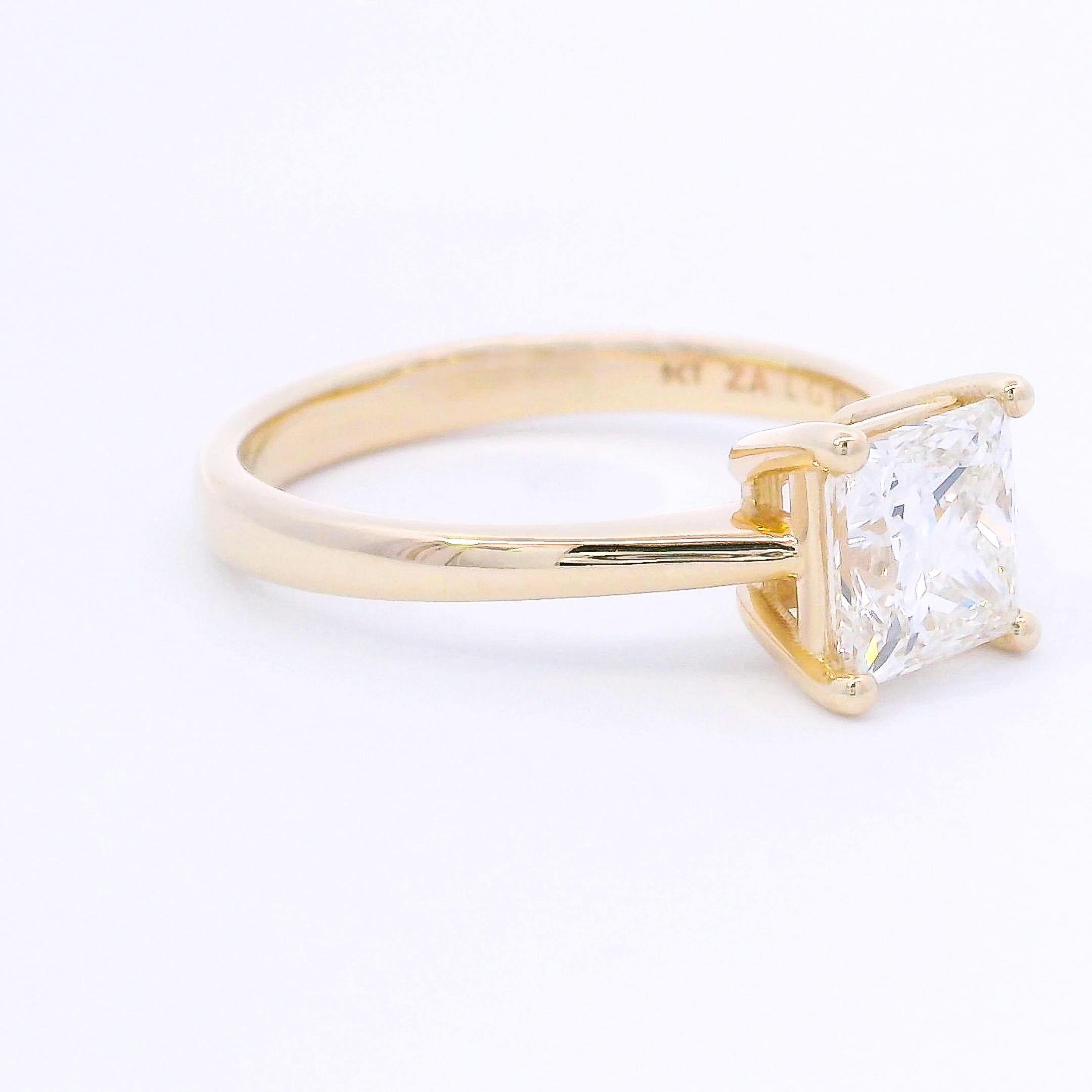 9k Yellow Gold Princess Cut Lab-Grown Diamond Solitaire Ring