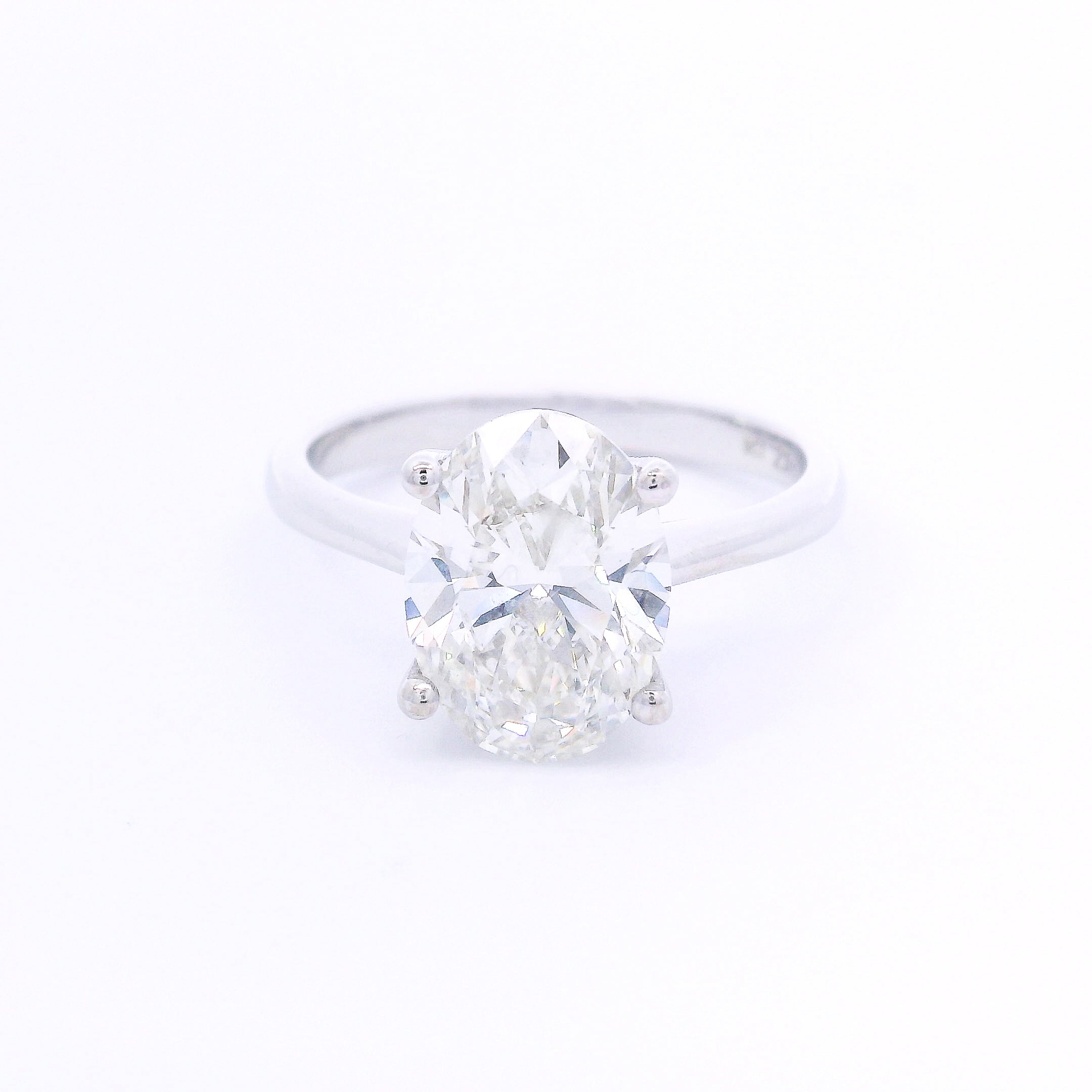 9k White Gold Oval Cut Lab-Grown Diamond Solitaire Ring