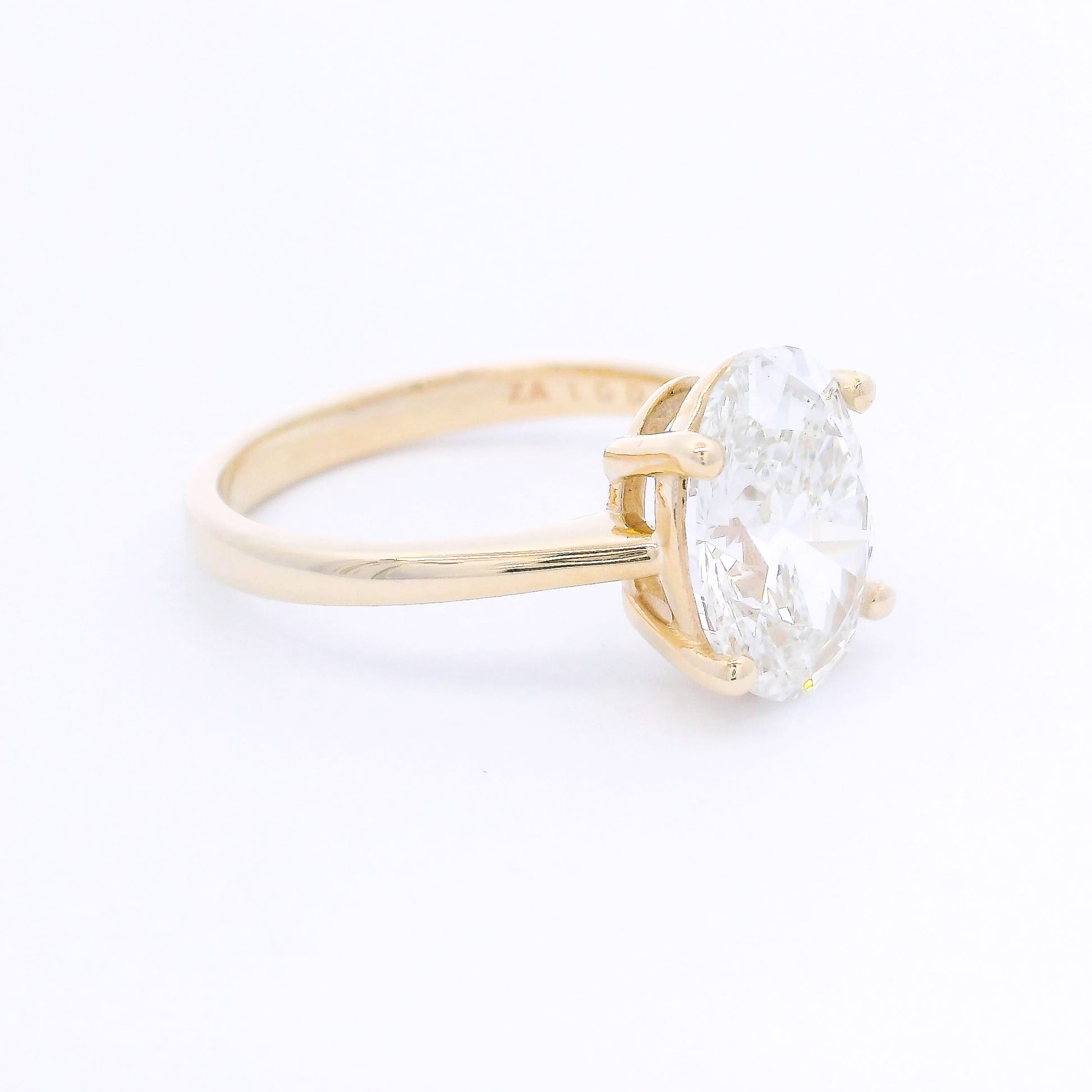 9k Yellow Gold Oval Cut Lab-Grown Diamond Solitaire Ring