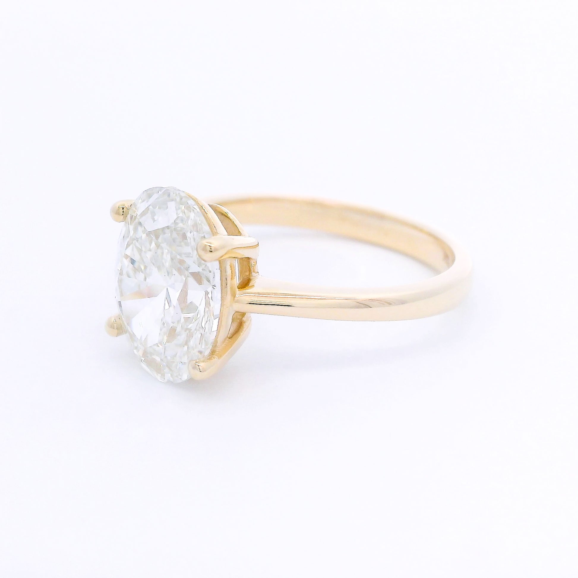 9k Yellow Gold Oval Cut Lab-Grown Diamond Solitaire Ring